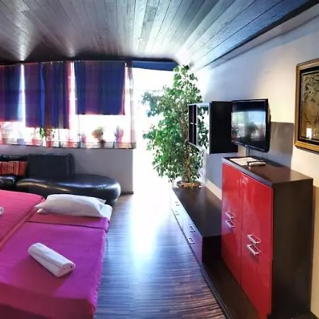 Bose- Luka Sodan Apartment