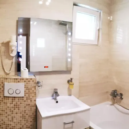 Bose Apartman