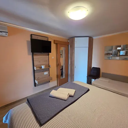 Bose Apartman
